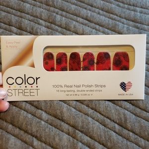 Color Street Moulin Rouge nail strips